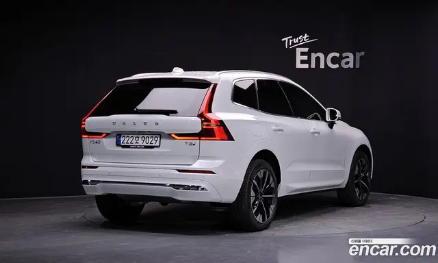 Volvo XC60, 2025, 5 006 км