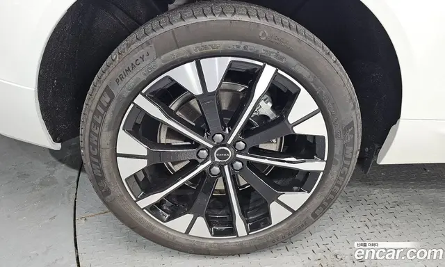 Volvo XC60 2025 2.0 автомат (гидро), миниатюра 4