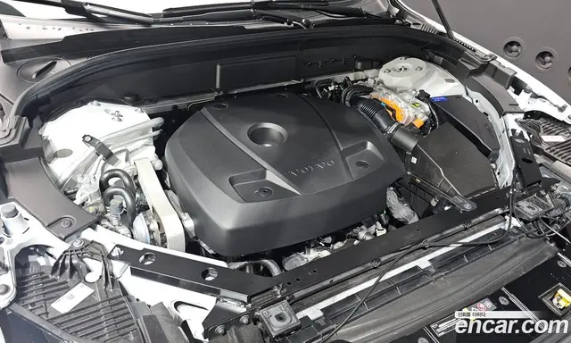 Volvo XC60 2025 2.0 автомат (гидро), миниатюра 5