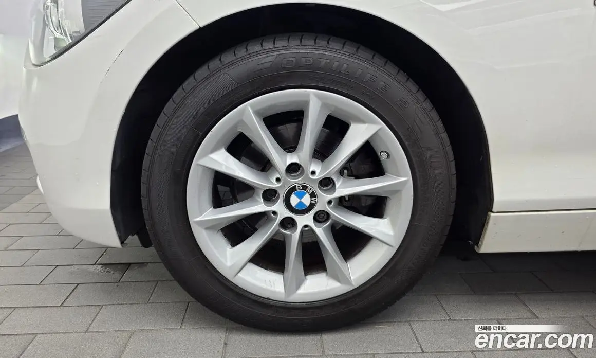 BMW 1 серия 2014 2.0 автомат (гидро), фото 5 BMW 1 серия 2014 2.0 автомат (гидро), фото 5