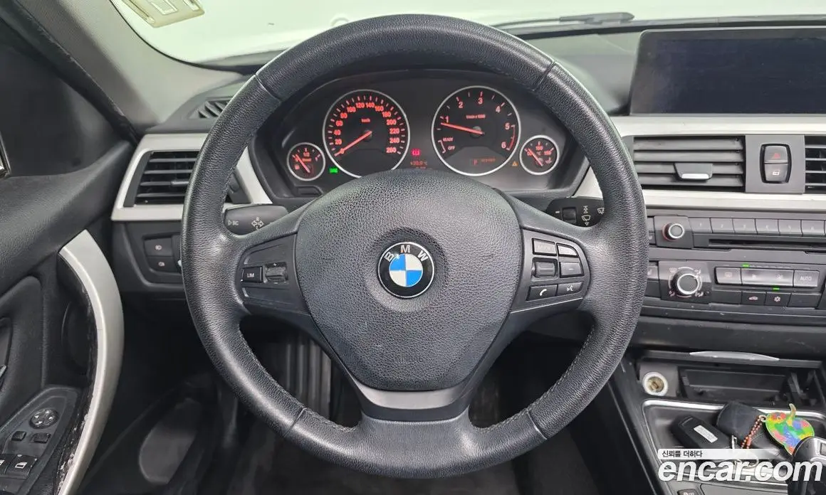 BMW 3 серия 2012 2.0 автомат (гидро), фото 13