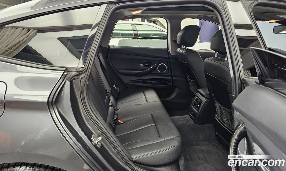 BMW 3 серия 2016 2.0 автомат (гидро), фото 11 BMW 3 серия 2016 2.0 автомат (гидро), фото 11