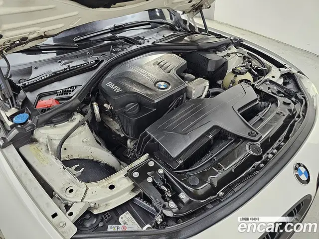 BMW 3 серия 2016 2.0 автомат (гидро), миниатюра 6 BMW 3 серия 2016 2.0 автомат (гидро), миниатюра 6