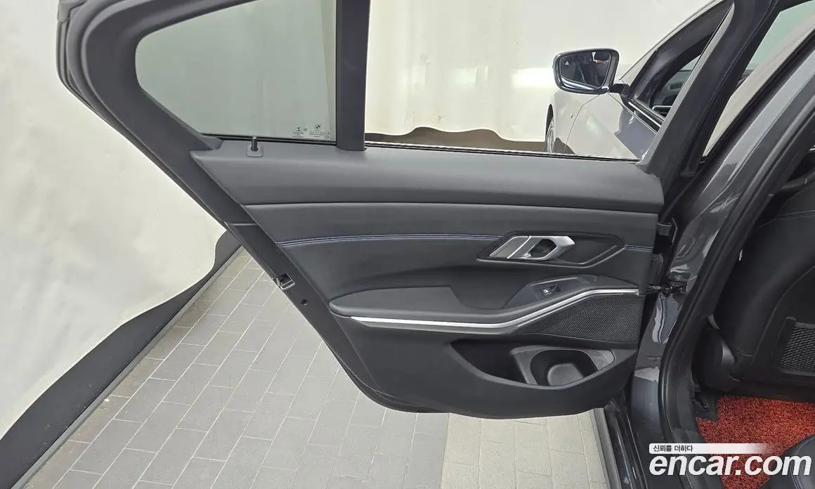 BMW 3 серия 2021 2.0 автомат (гидро), фото 15 BMW 3 серия 2021 2.0 автомат (гидро), фото 15