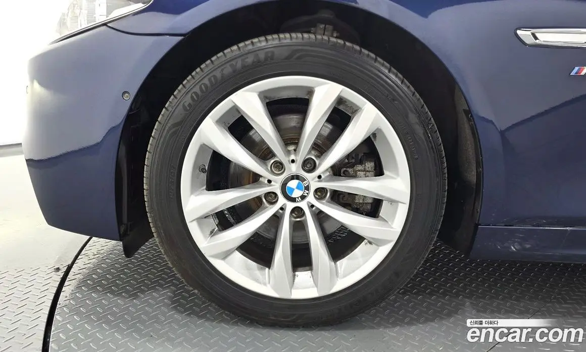BMW 5 серия 2015 2.0 автомат (гидро), фото 5