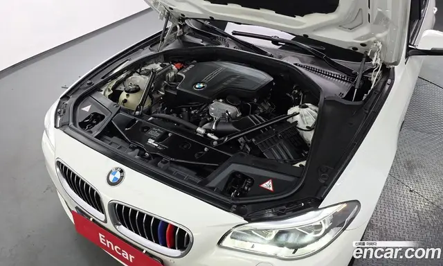 BMW 5 серия 2016 2.0 автомат (гидро), миниатюра 5