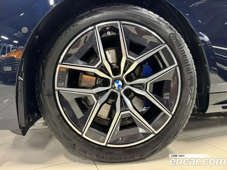 BMW 5 серия 2026 2.0 автомат (гидро), фото 14 BMW 5 серия 2026 2.0 автомат (гидро), фото 14