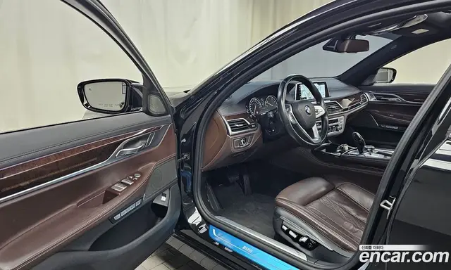 BMW 7 серия 2016 3.0 автомат (гидро), миниатюра 10