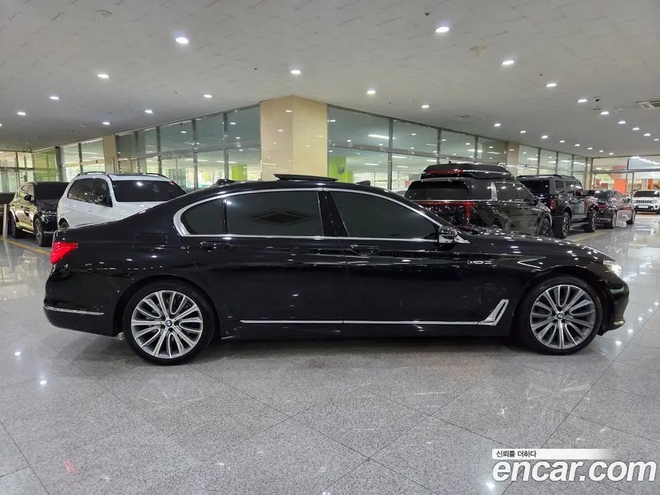 BMW 7 серия 2016 4.4 автомат (гидро), фото 5