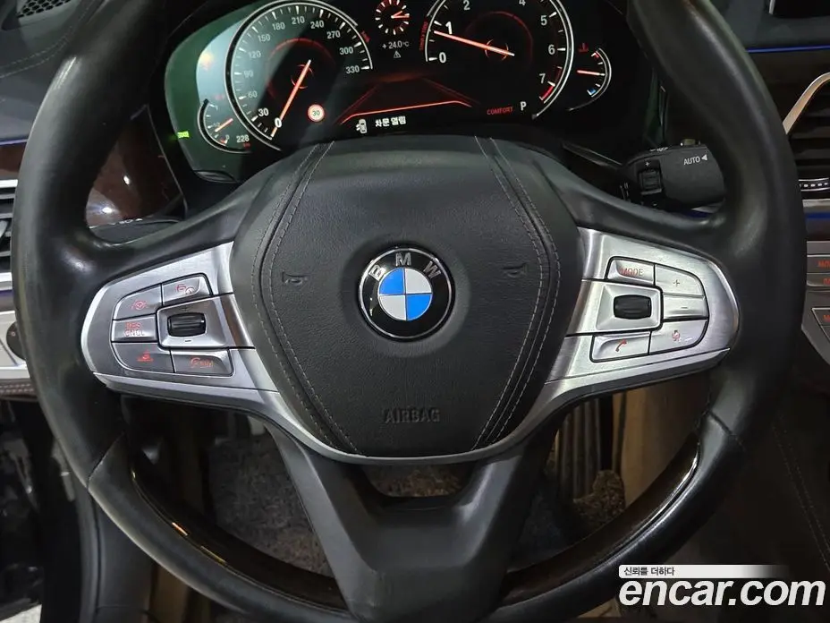 BMW 7 серия 2016 4.4 автомат (гидро), фото 9