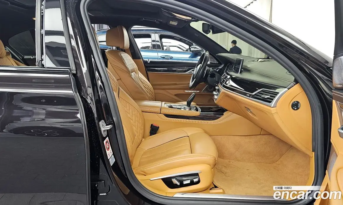 BMW 7 серия 2017 6.6 автомат (гидро), фото 11