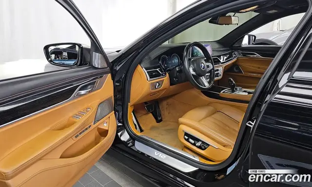 BMW 7 серия 2017 6.6 автомат (гидро), миниатюра 10
