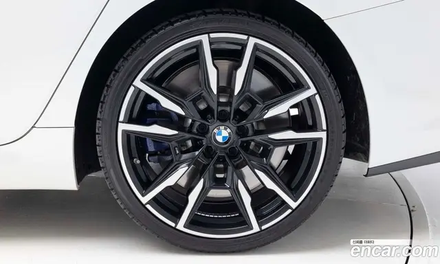 BMW 8 серия 2023 4.4 автомат (гидро), миниатюра 5