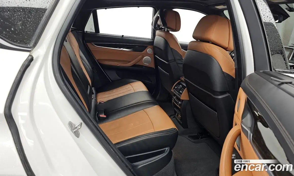 BMW X6 2018 3.0 автомат (гидро), фото 12