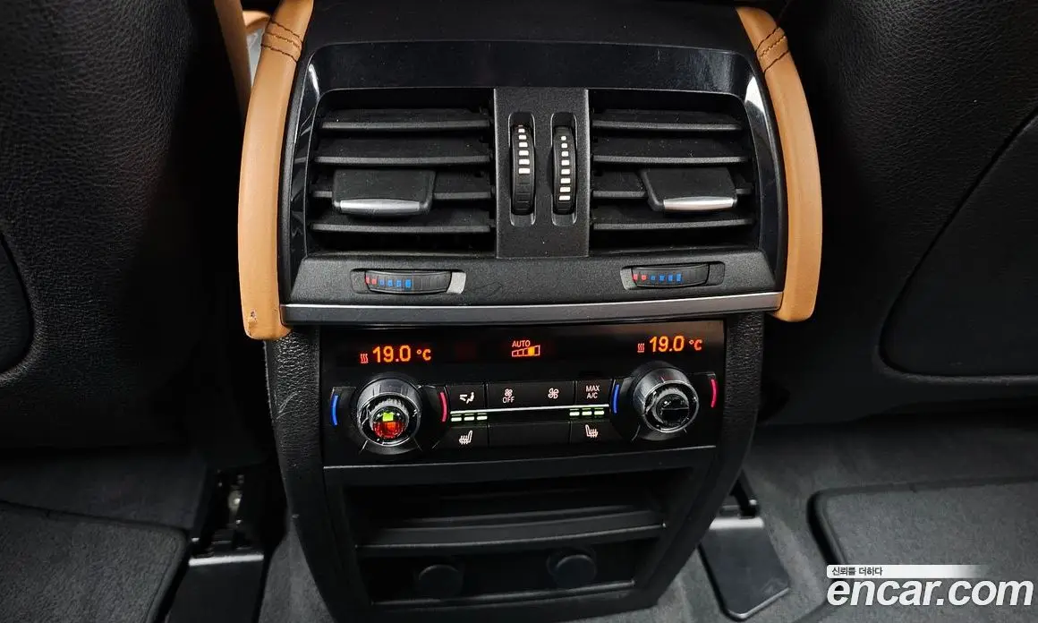 BMW X6 2018 3.0 автомат (гидро), фото 18