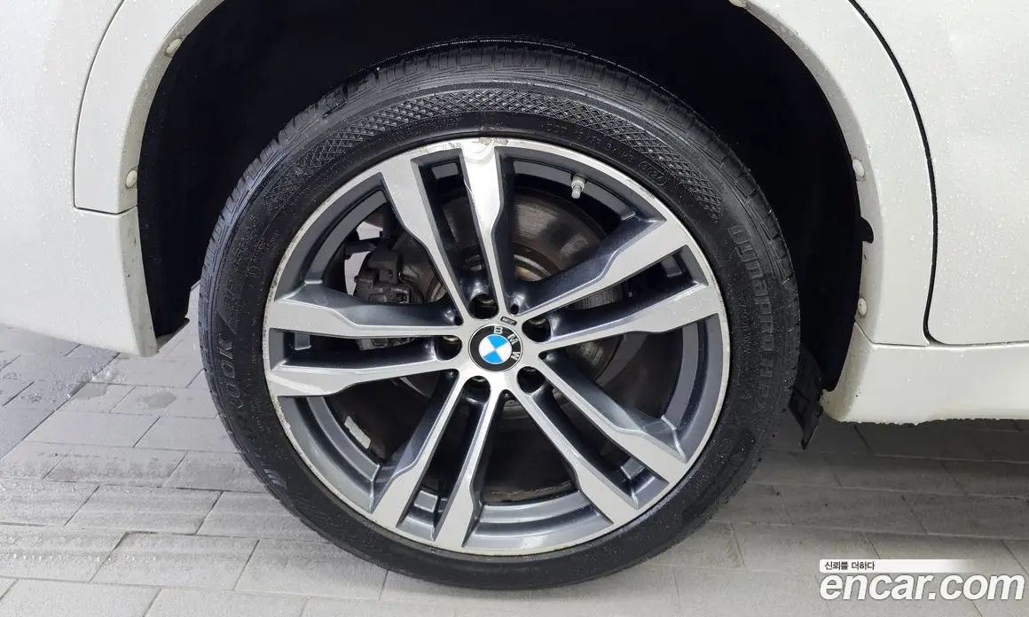 BMW X6 2018 3.0 автомат (гидро), фото 5