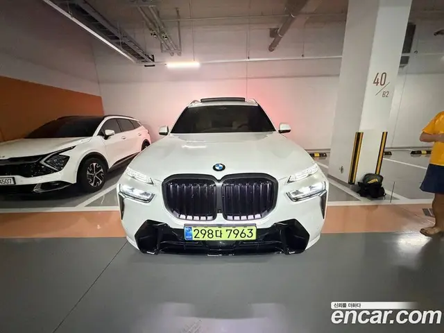 BMW X7, 2025, 10 200 км