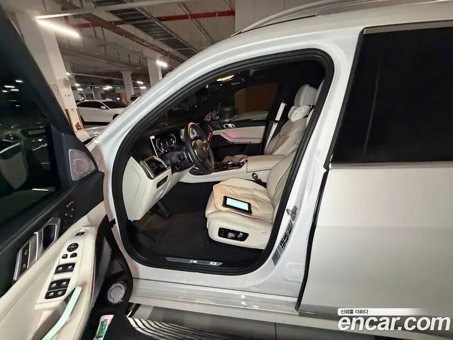 BMW X7 2025 3.0 автомат (гидро), фото 8