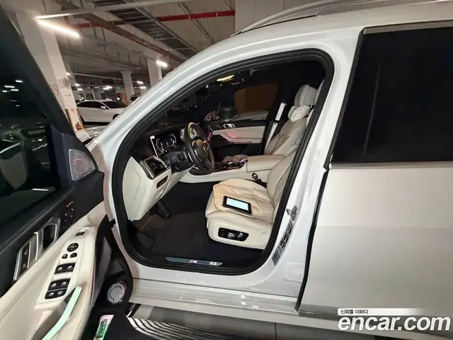 BMW X7 2025 3.0 автомат (гидро), миниатюра 8