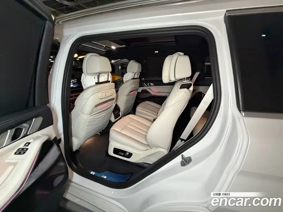 BMW X7 2025 3.0 автомат (гидро), фото 9