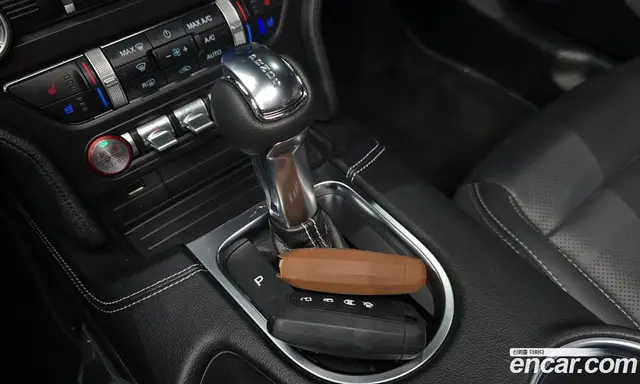 Ford Mustang 2023 2.3 автомат (гидро), миниатюра 11