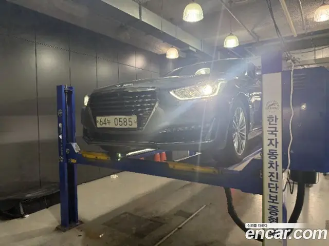 Genesis EQ900, 2016, 208 757 км