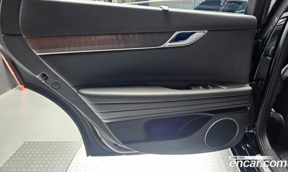 Genesis G80 2023 2.5 автомат (гидро), фото 15