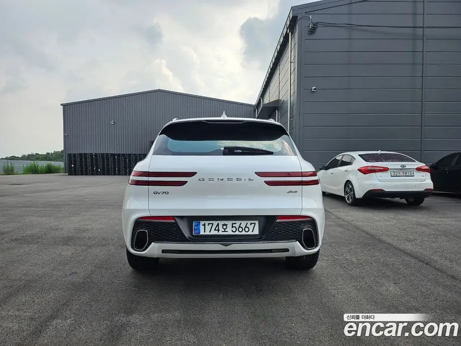 Genesis GV70 2023 2.5 автомат (гидро), фото 8