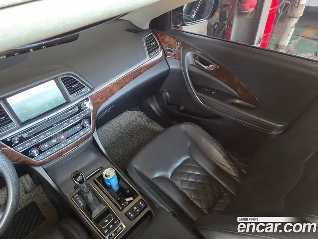 Hyundai Aslan 2015 3.3 автомат (гидро), миниатюра 10