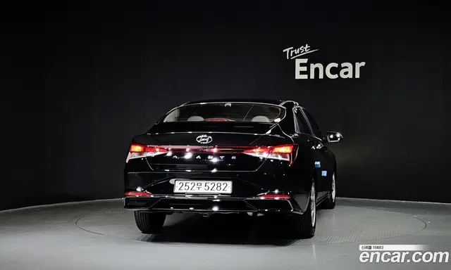 Hyundai Avante 2020 1.6 автомат (гидро), миниатюра 4