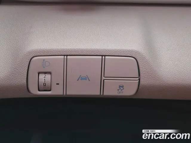 Hyundai Avante 2020 1.6 автомат (гидро), миниатюра 11 Hyundai Avante 2020 1.6 автомат (гидро), миниатюра 11