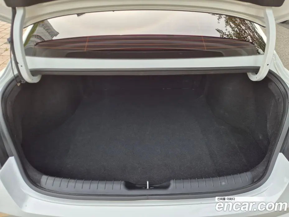 Hyundai Avante 2020 1.6 автомат (гидро), фото 10 Hyundai Avante 2020 1.6 автомат (гидро), фото 10