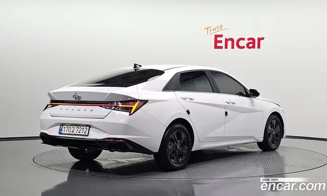 Hyundai Avante 2021 1.6 автомат (гидро), миниатюра 2