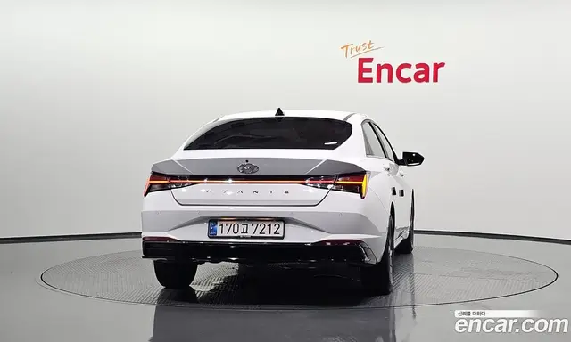 Hyundai Avante 2021 1.6 автомат (гидро), миниатюра 4