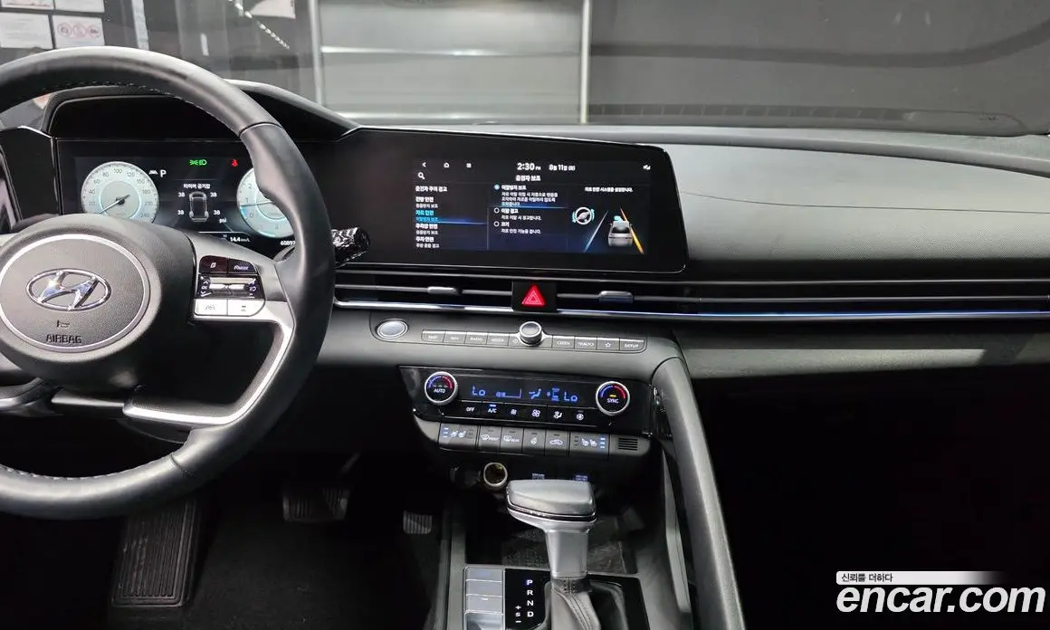 Hyundai Avante 2021 1.6 автомат (гидро), фото 18