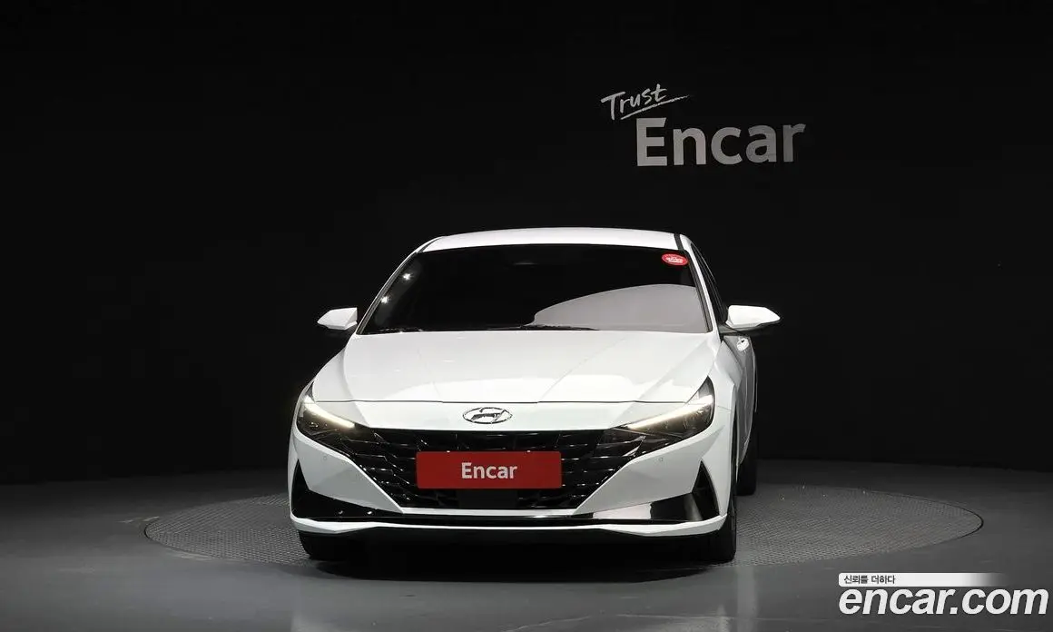 Hyundai Avante 2021 1.6 автомат (гидро), фото 3