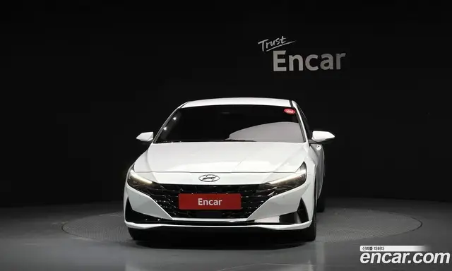 Hyundai Avante 2021 1.6 автомат (гидро), миниатюра 3