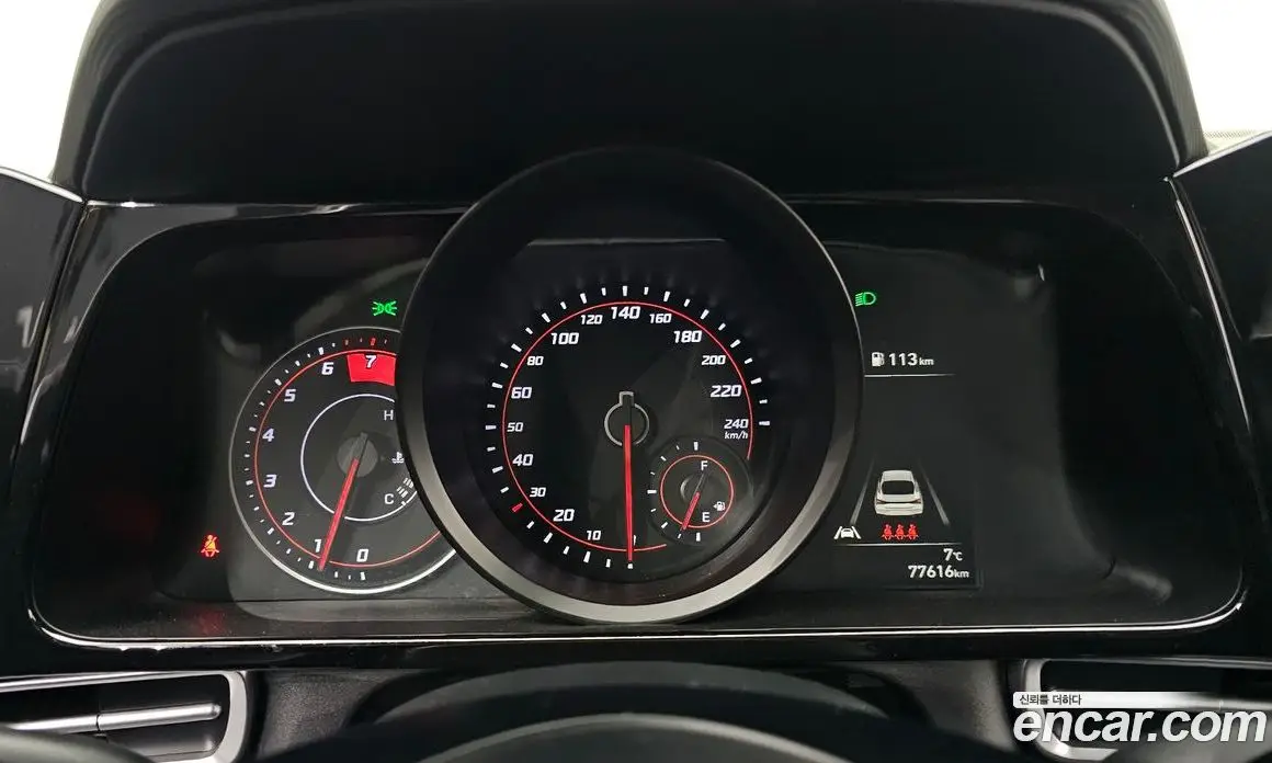 Hyundai Avante 2022 1.6 автомат (гидро), фото 8