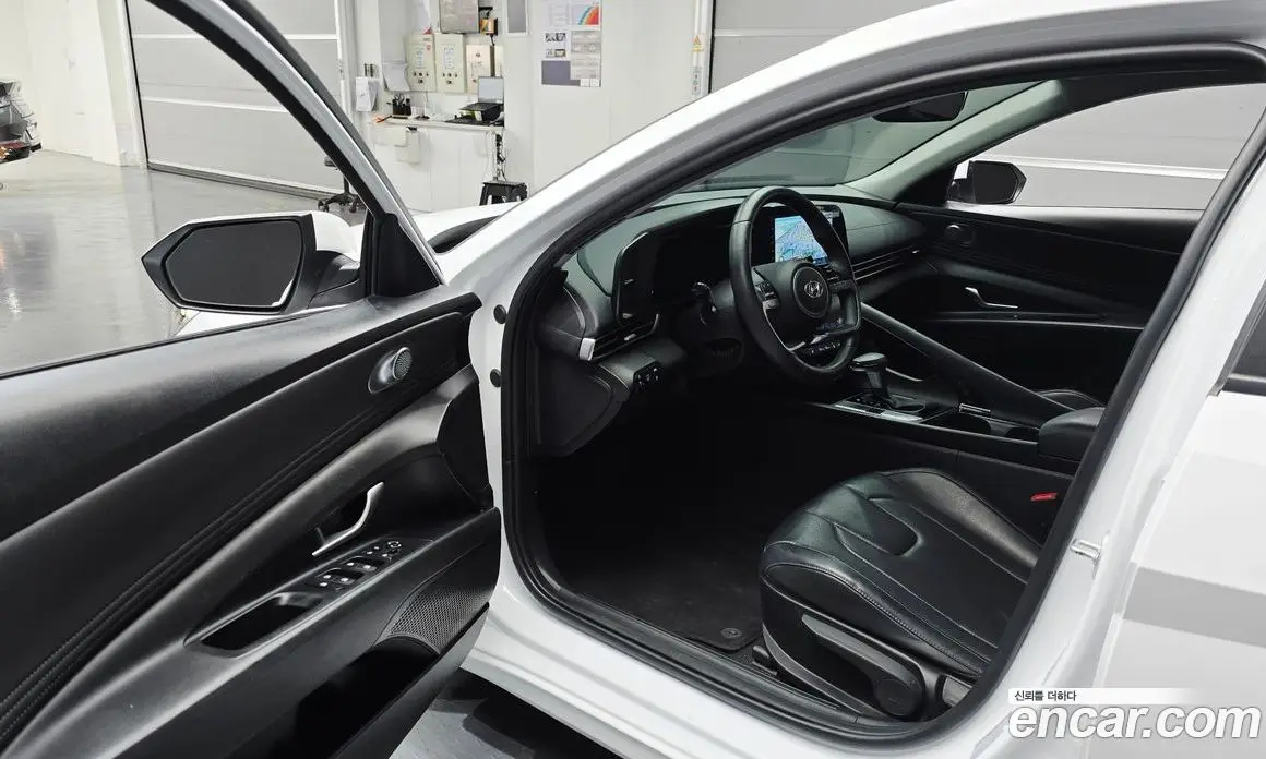 Hyundai Avante 2023 1.6 автомат (гидро), фото 13 Hyundai Avante 2023 1.6 автомат (гидро), фото 13