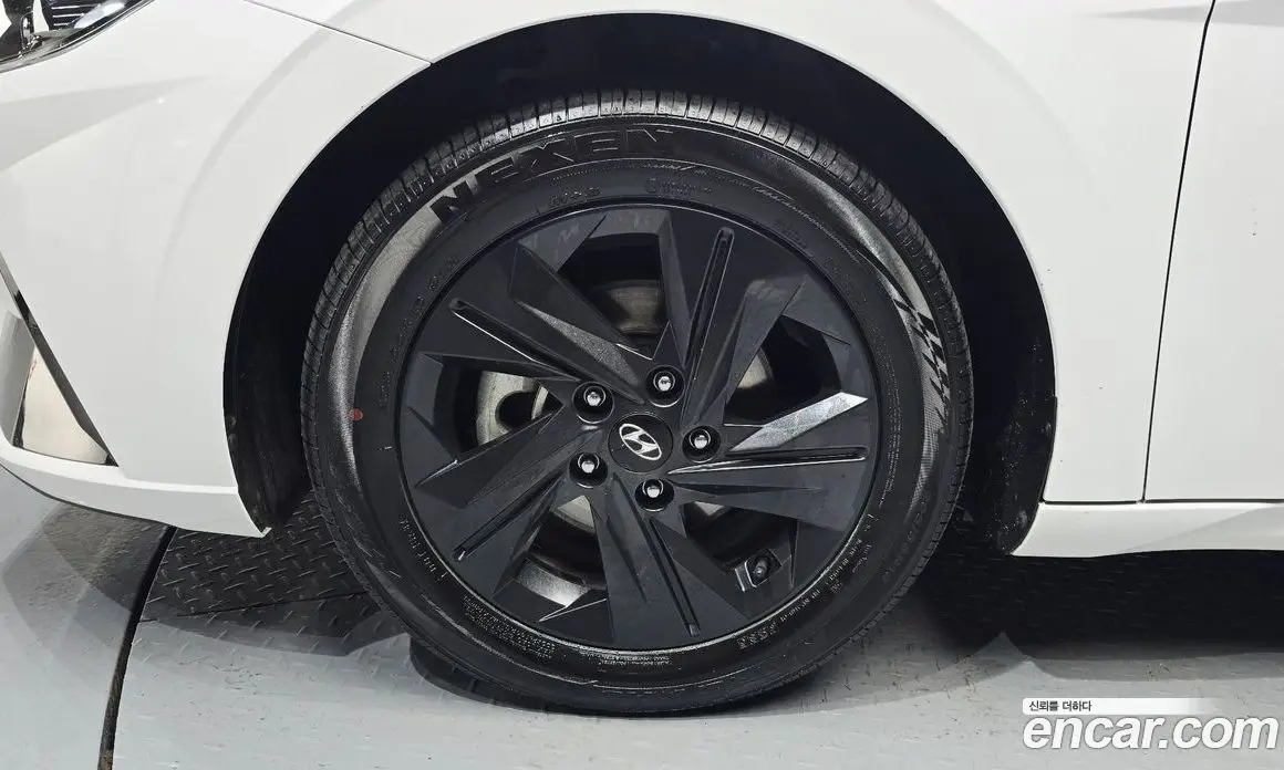 Hyundai Avante 2023 1.6 автомат (гидро), фото 5 Hyundai Avante 2023 1.6 автомат (гидро), фото 5