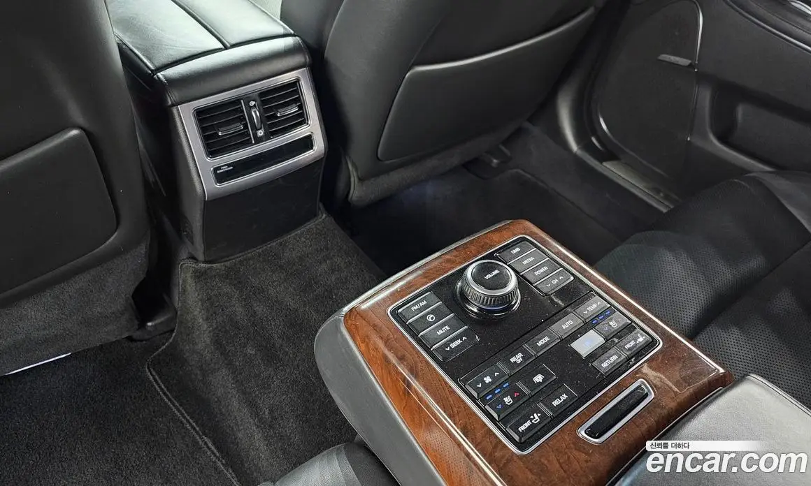Hyundai Equus 2013 3.8 автомат (гидро), фото 18