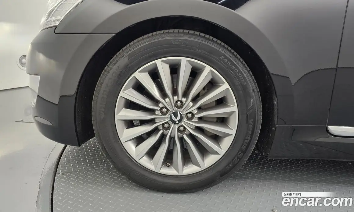 Hyundai Equus 2013 3.8 автомат (гидро), фото 5