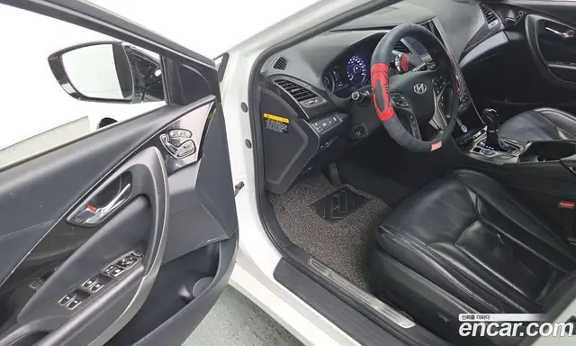 Hyundai Grandeur 2014 2.4 автомат (гидро), миниатюра 12