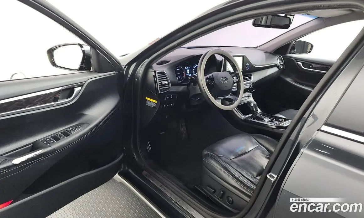 Hyundai Grandeur 2016 2.2 автомат (гидро), фото 13 Hyundai Grandeur 2016 2.2 автомат (гидро), фото 13