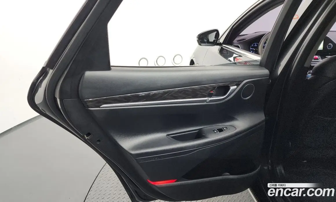 Hyundai Grandeur 2016 2.2 автомат (гидро), фото 15 Hyundai Grandeur 2016 2.2 автомат (гидро), фото 15