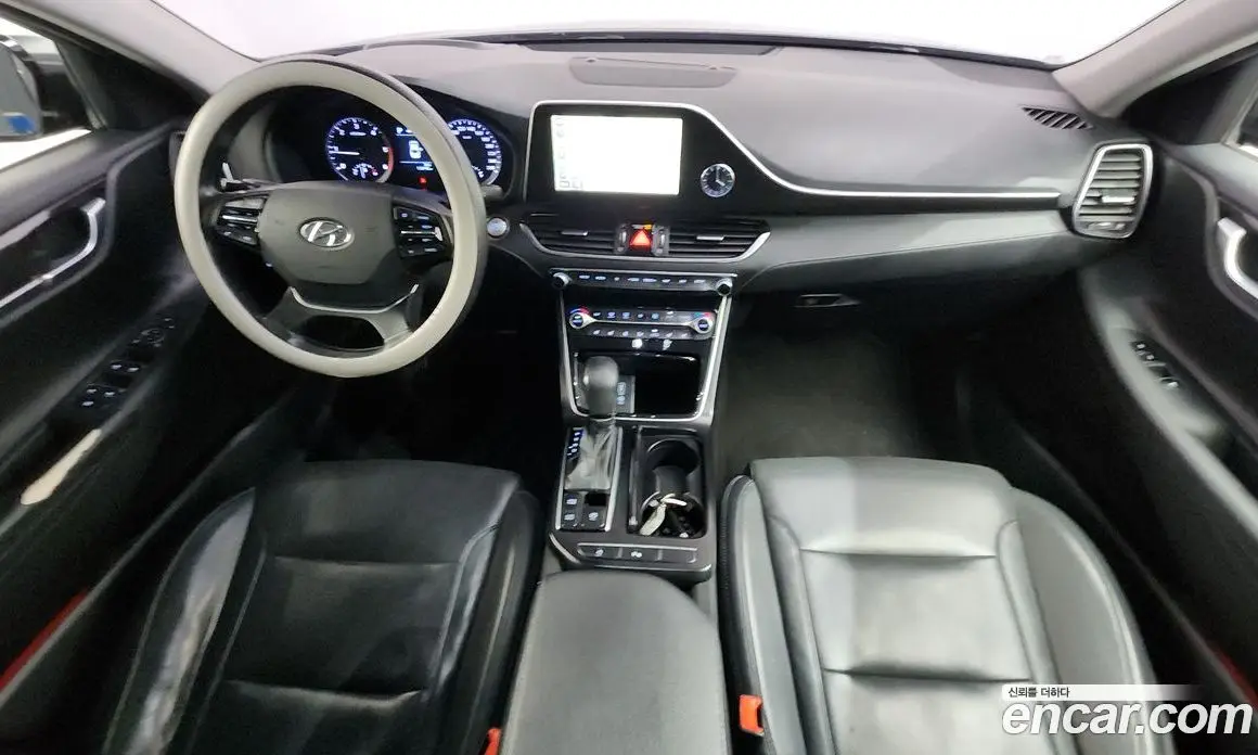 Hyundai Grandeur 2016 2.2 автомат (гидро), фото 10 Hyundai Grandeur 2016 2.2 автомат (гидро), фото 10