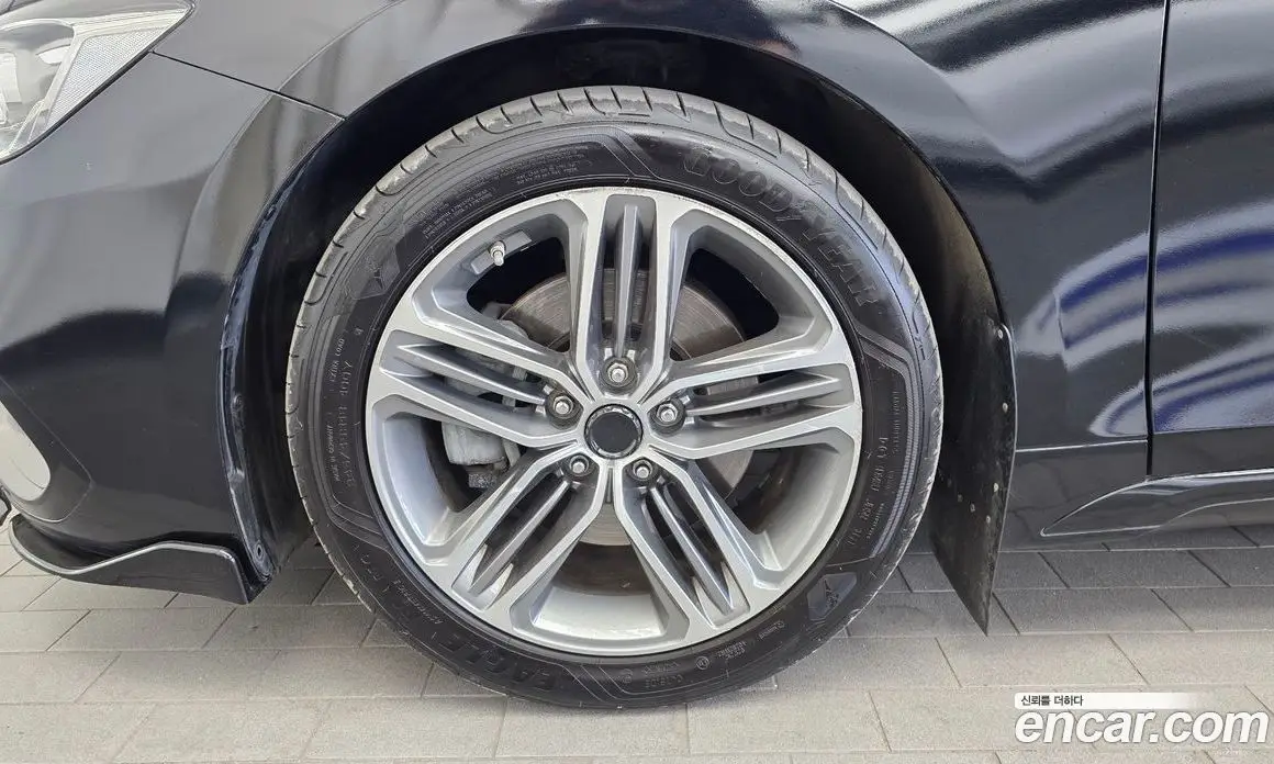 Hyundai Grandeur 2016 2.2 автомат (гидро), фото 5 Hyundai Grandeur 2016 2.2 автомат (гидро), фото 5