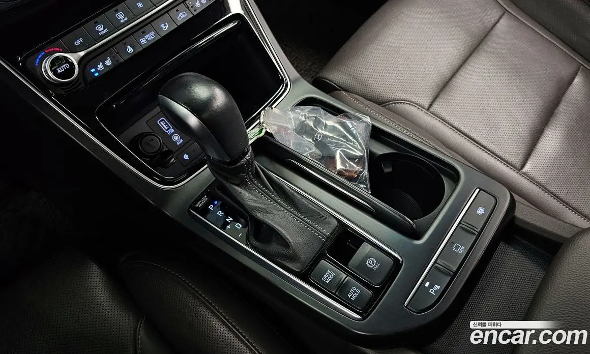 Hyundai Grandeur 2017 2.4 автомат (гидро), фото 12