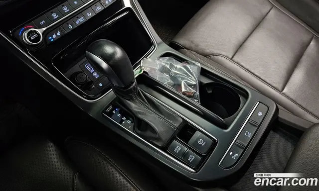 Hyundai Grandeur 2017 2.4 автомат (гидро), миниатюра 12