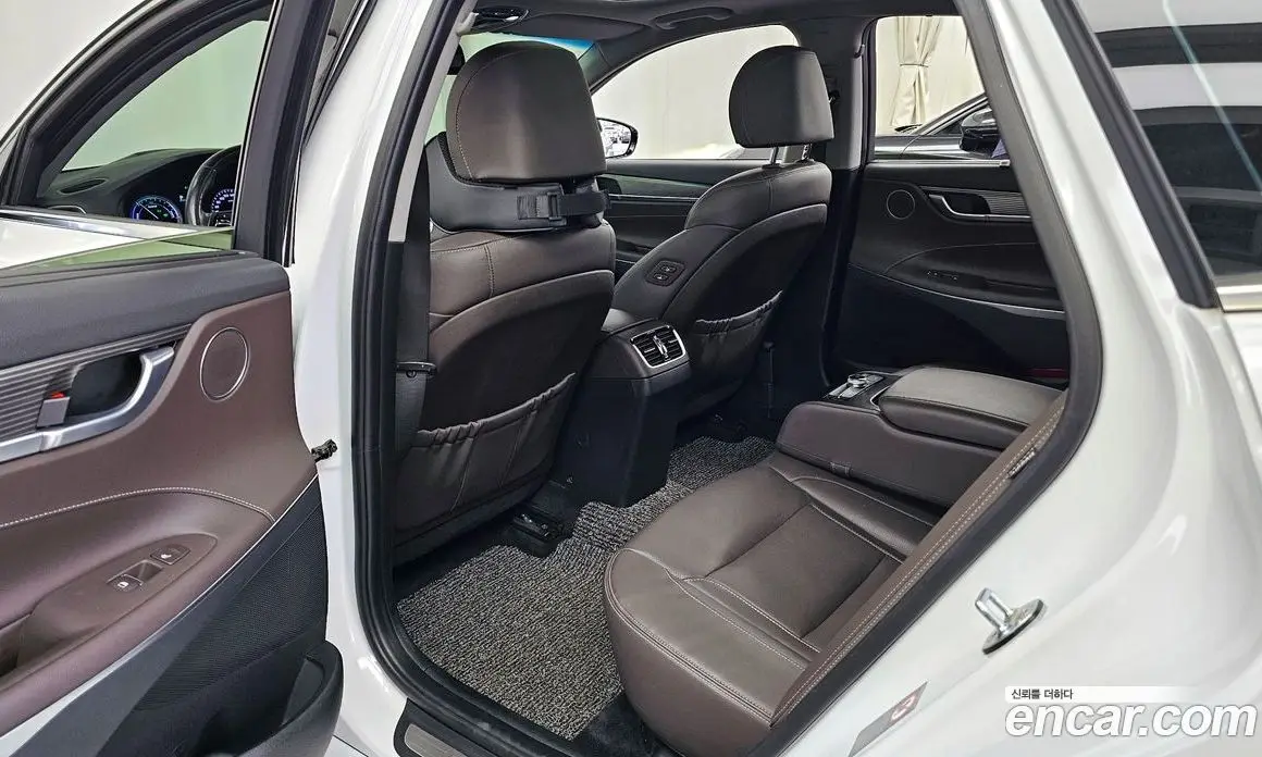 Hyundai Grandeur 2017 2.4 автомат (гидро), фото 16
